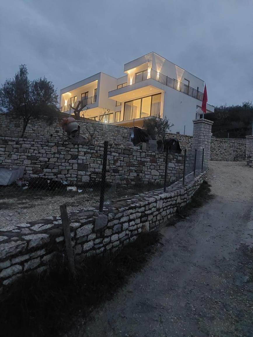 Vila Palma Berat Exterior photo